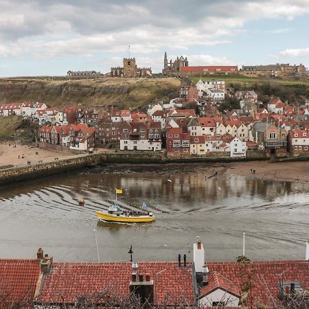 The Surfers Bolt Hole Apartman Whitby Kültér fotó