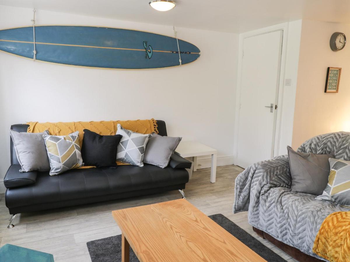 The Surfers Bolt Hole Apartman Whitby Kültér fotó