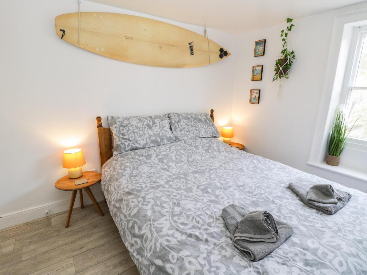 The Surfers Bolt Hole Apartman Whitby Kültér fotó