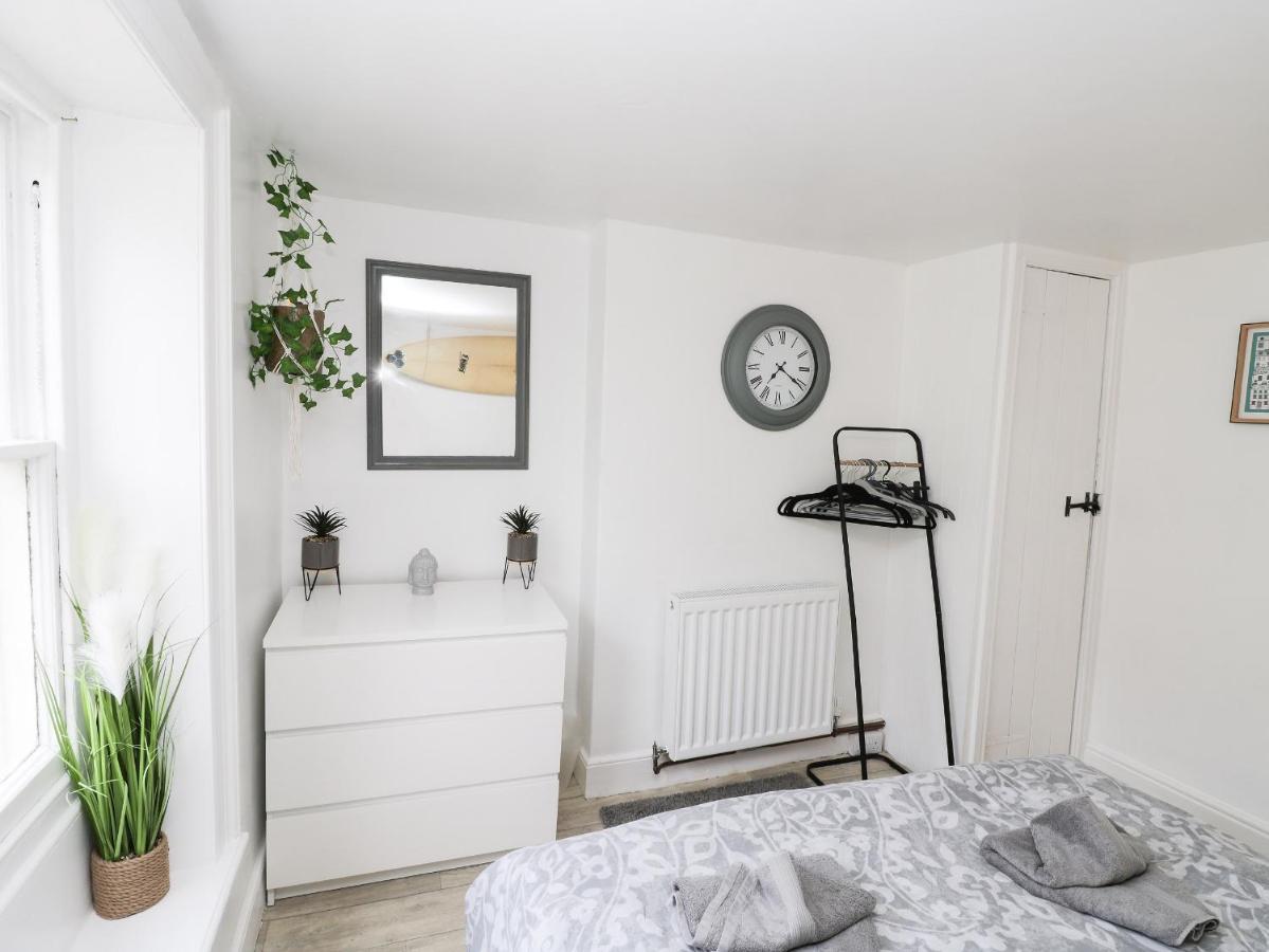The Surfers Bolt Hole Apartman Whitby Kültér fotó