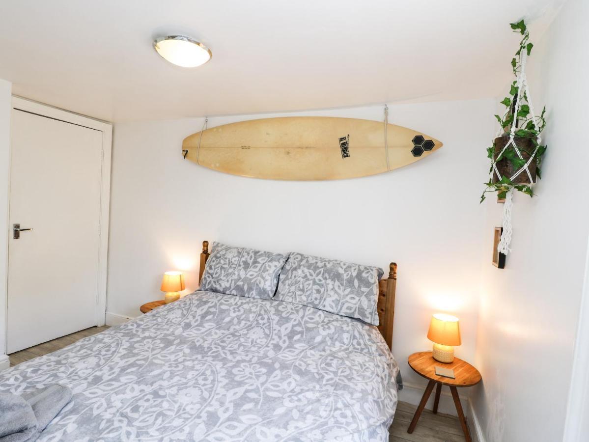 The Surfers Bolt Hole Apartman Whitby Kültér fotó