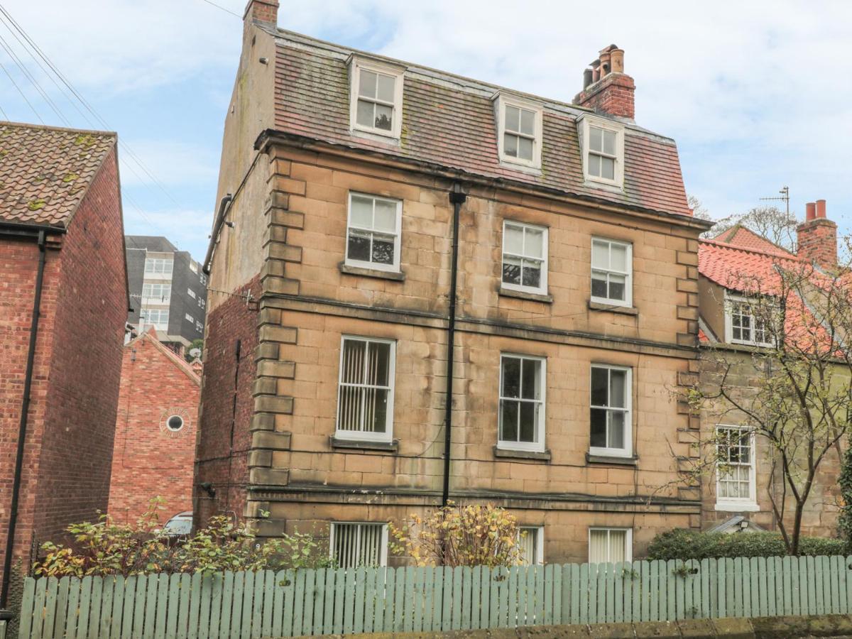 The Surfers Bolt Hole Apartman Whitby Kültér fotó